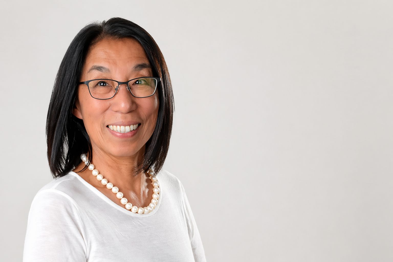 Dr. Estie Bav