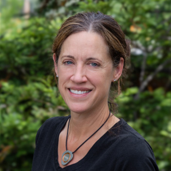 Dr. Franziska Dutton